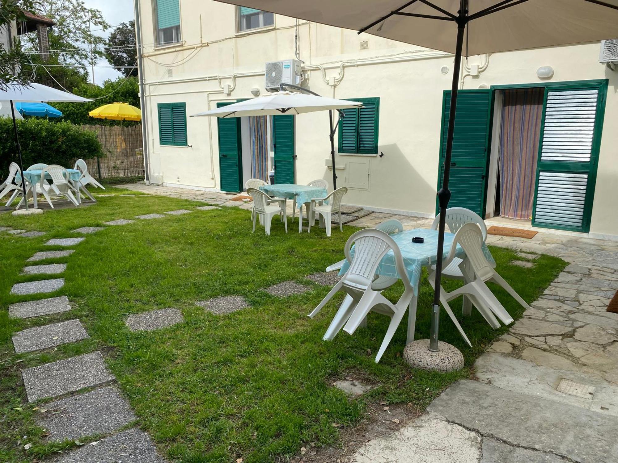 Le Tre Isolette A 200M Dal Mare Apartment Marina Di Pisa Bagian luar foto