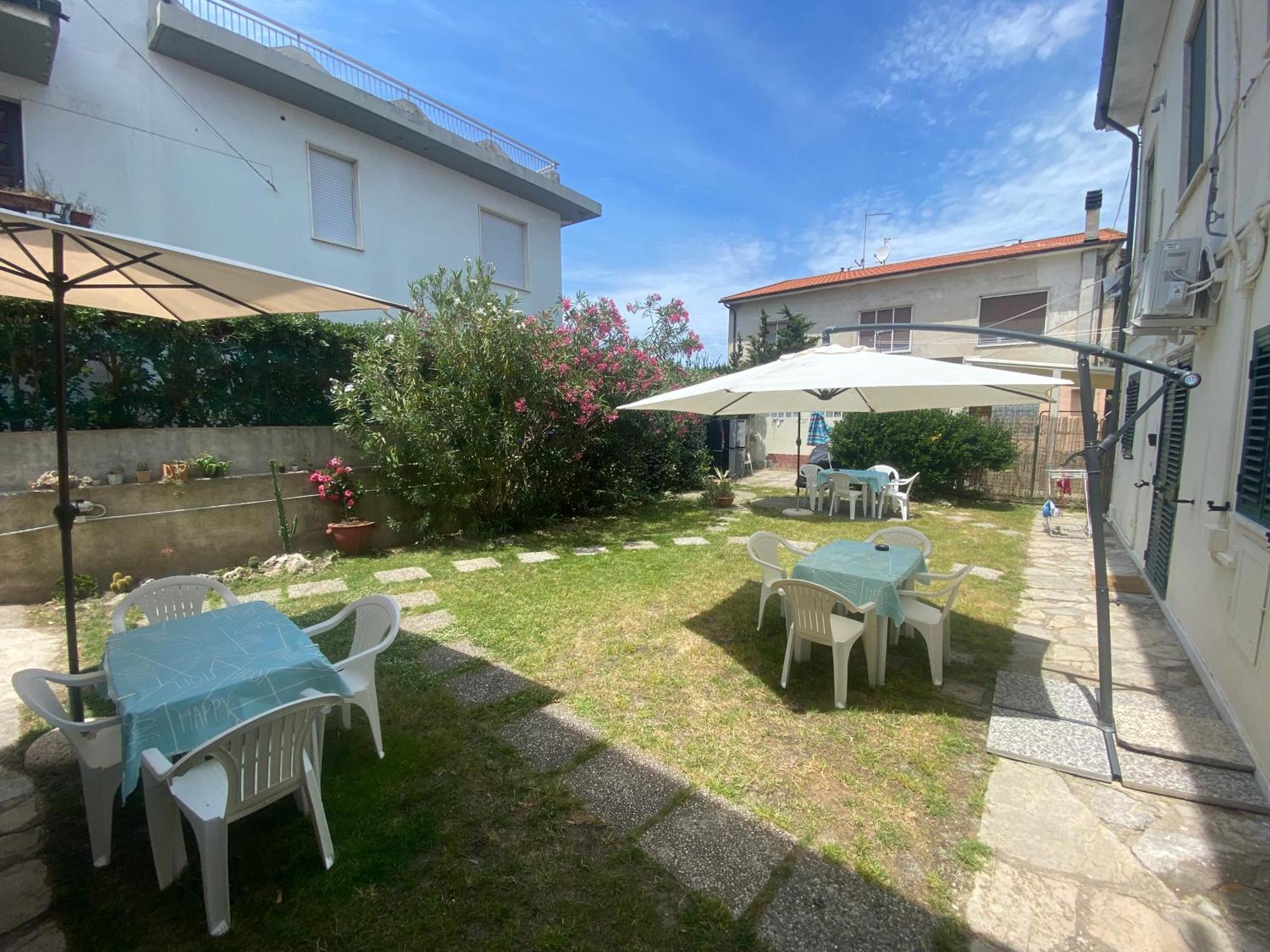Le Tre Isolette A 200M Dal Mare Apartment Marina Di Pisa Bagian luar foto