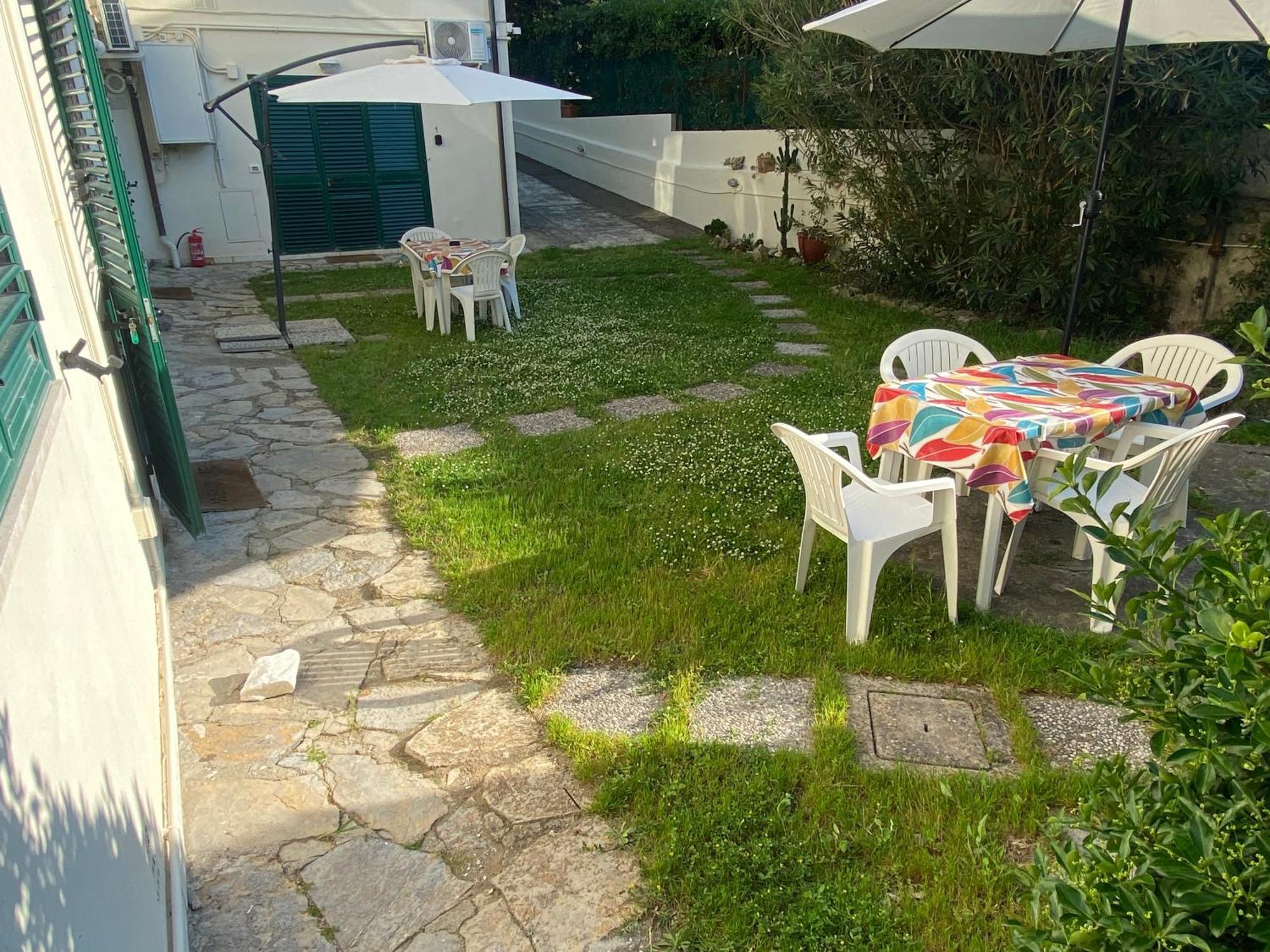 Le Tre Isolette A 200M Dal Mare Apartment Marina Di Pisa Bagian luar foto